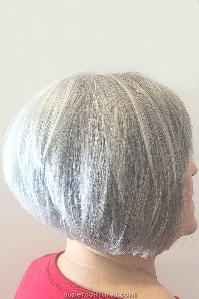 32 coiffures pour les femmes de plus de 60 ans pour un look élégant