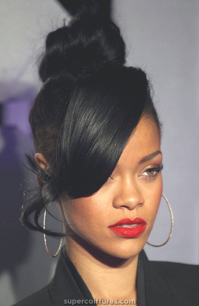 15 coiffures Top Knot pour les femmes - Look Modish And Merveilleux