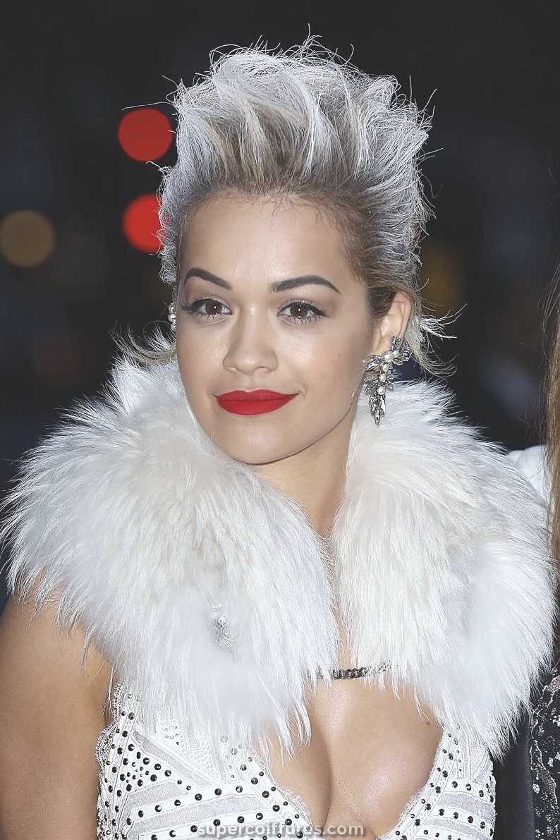 20 coiffures grises les plus chaudes pour les femmes les plus cool