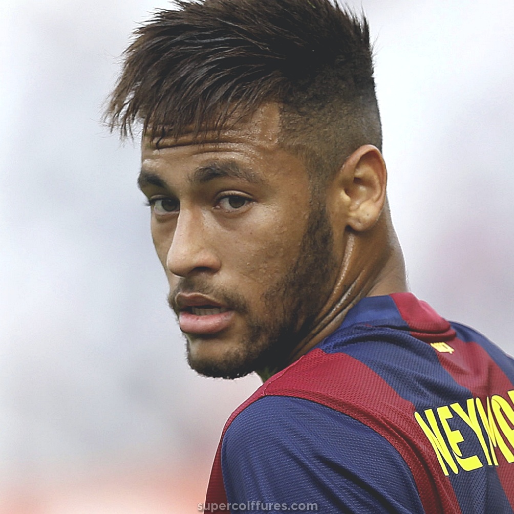 22 inspirations populaires et à la mode de Neymar Haircut