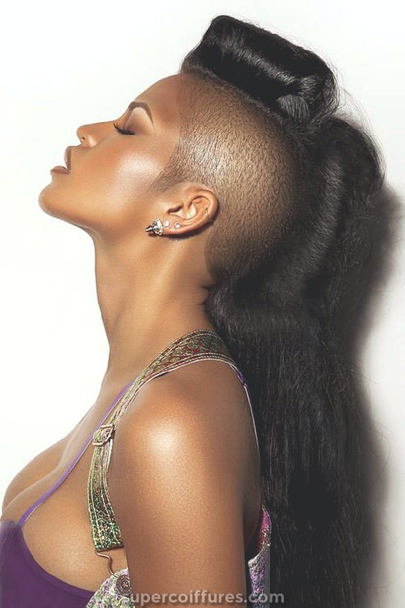 La plupart des coiffures mohawk pour les femmes noires