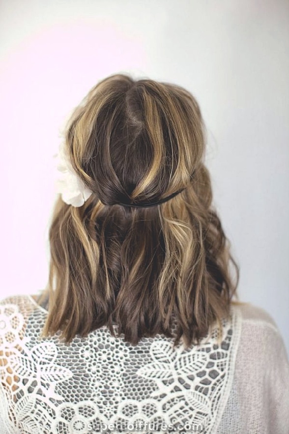 Top Incredible Updos pour cheveux moyens