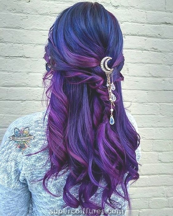 43 étonnants cheveux pourpres foncés, Balayage / Ombre / violet