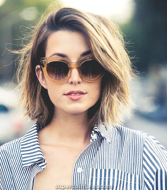 30 meilleures coiffures courtes pour les belles femmes
