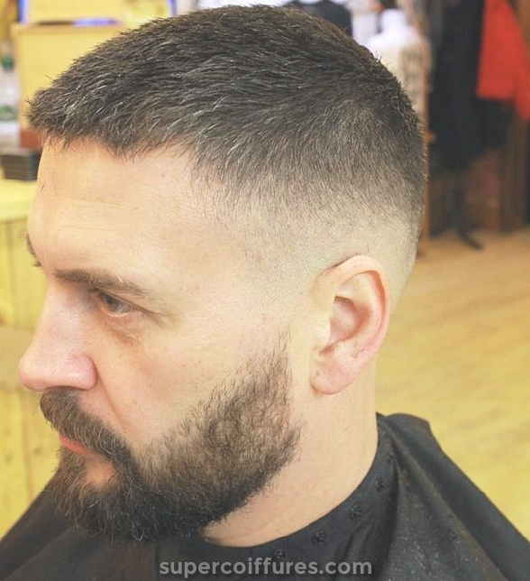 56 Taper Fade Haircuts sur le bord des styles