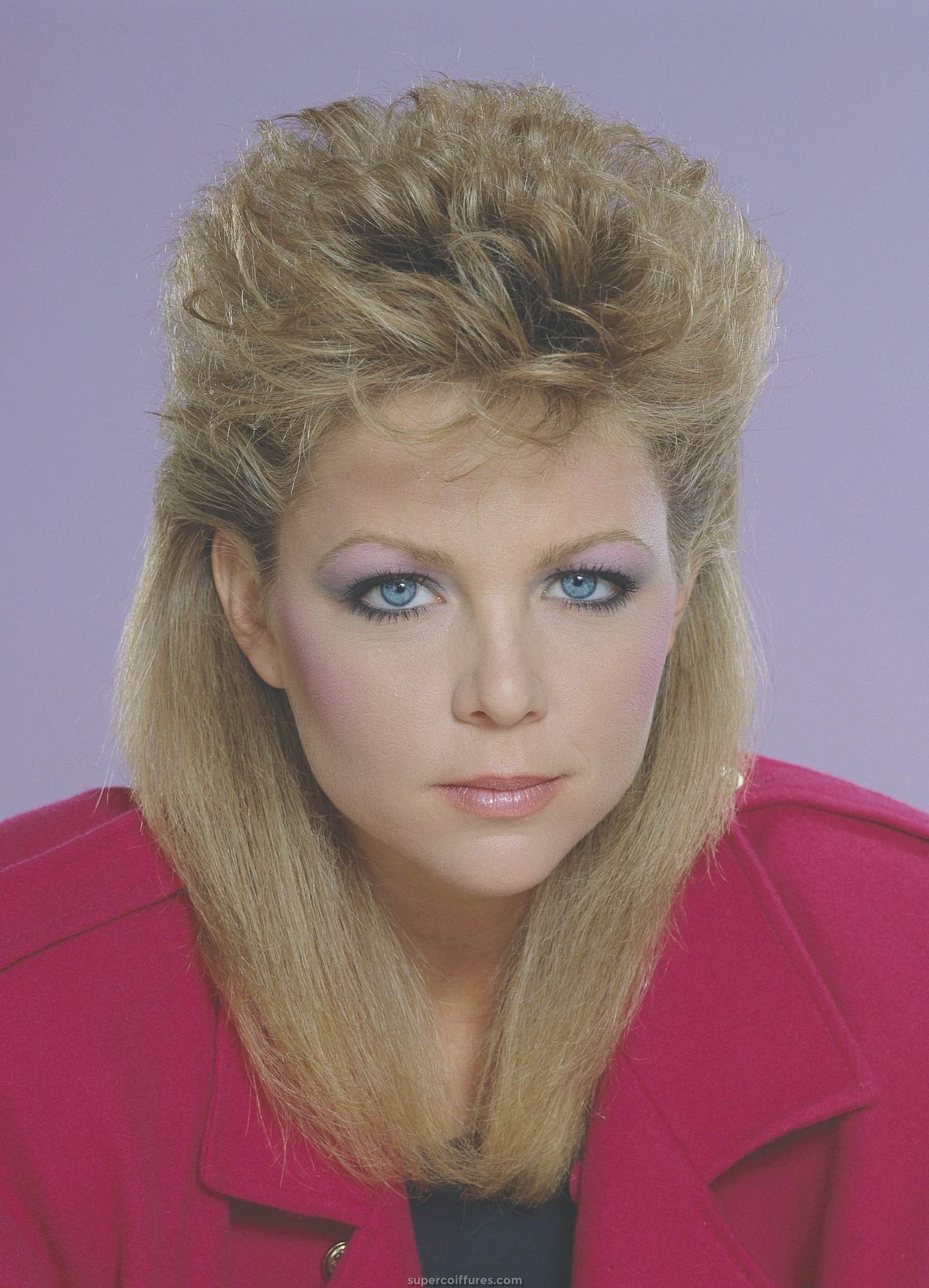 Les 25 coiffures des années 80 les plus somptueuses juste pour vous - Il est temps de chérir le vieux glamour