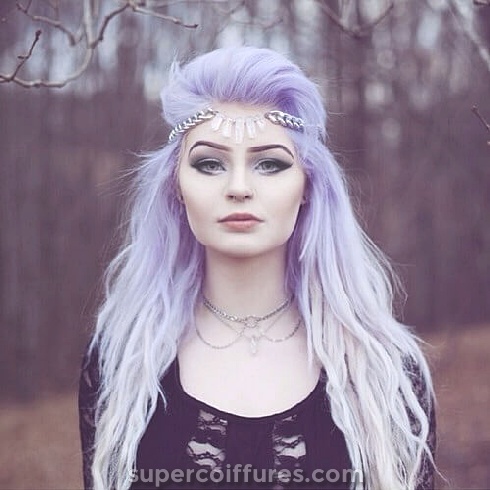 50 suggestions de cheveux violets fabuleux