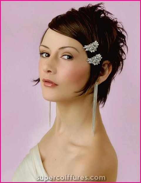 les-accessoires-de-cheveux-essentiels-pour-une-coiffure-de-mariage-reussie1710541116 Les accessoires de cheveux essentiels pour une coiffure de mariage réussie